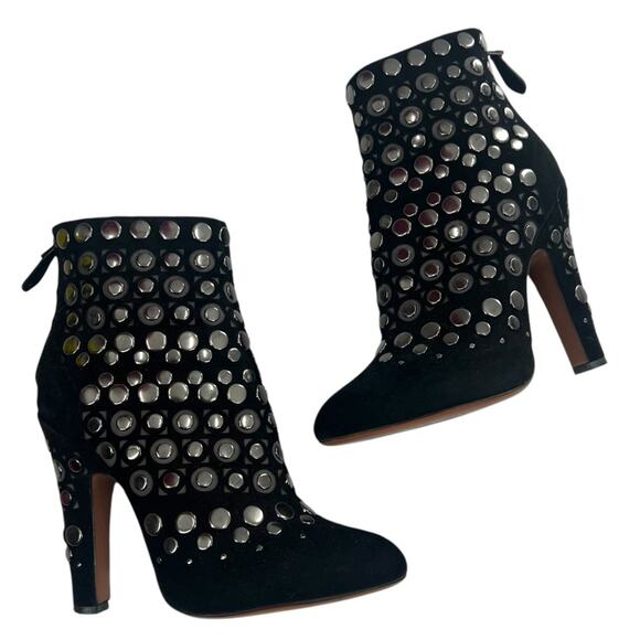 ALAÏA Black Suede Studded Cutout Ankle Boots Size 39 - Picture 1 of 7
